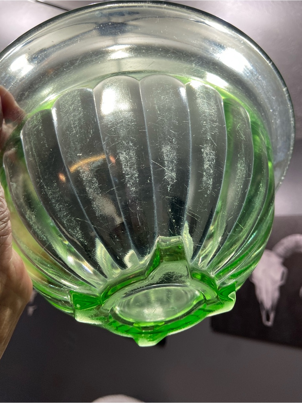 Vtg Hazel Atlas Green Depression Uranium Glass Ribbed Mixing Bowl 4-Footed Base - Picture 11 of 17